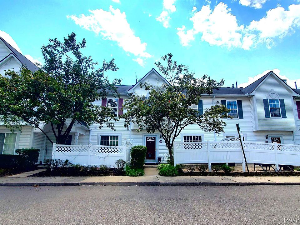 1st image of 30346 Nantucket Dr