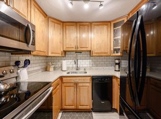 53 Will Dr UNIT 143, Canton, MA 02021