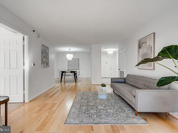 4th image of 2121 Jamieson Ave Unit 1207