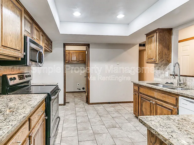 3716 Summer Cloud Dr — Photo 8
