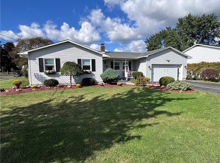 47 Metcalf Dr, Auburn, NY 13021