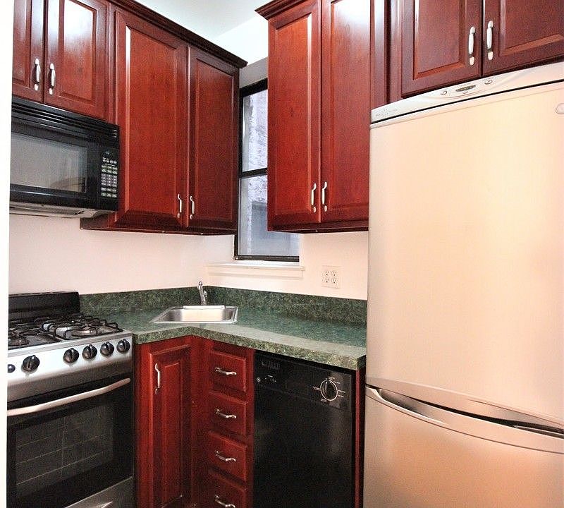 1st image of 235 E 13th St APT 4M