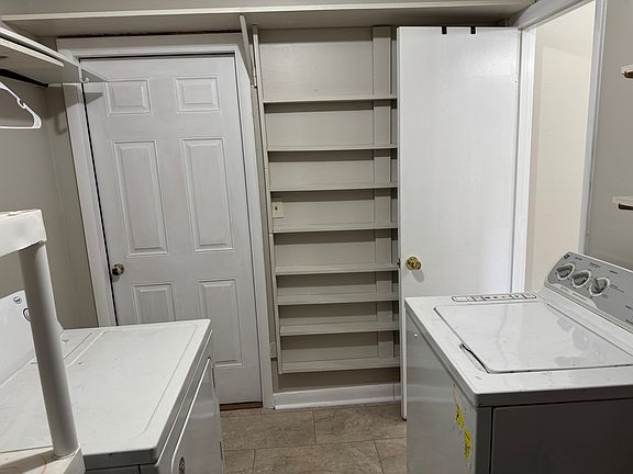 5th image of 6508 Janice St NW