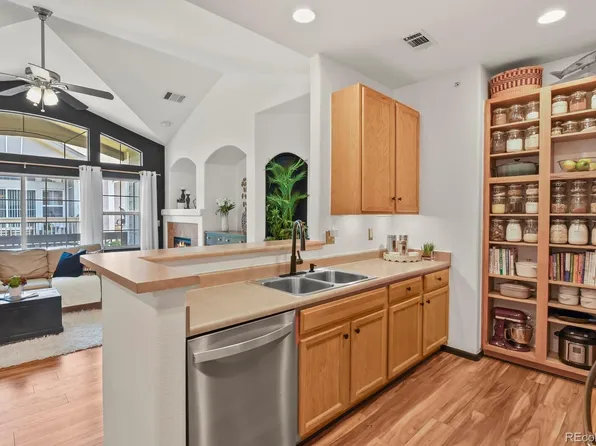 1561 Olympia Circle Bldg 1561 #305, Castle Rock, CO 80104