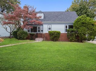 1035 Henhawk Rd, Baldwin, NY 11510
