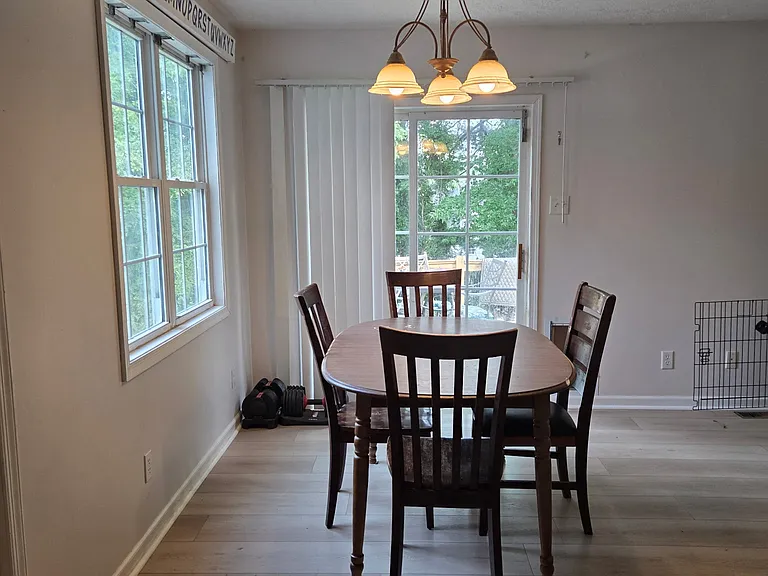 5720 Haley Ln — Photo 9