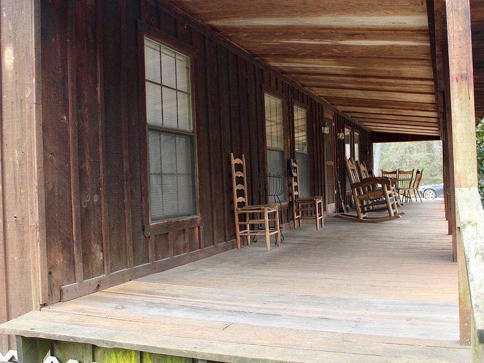 2nd image of 195 Mitchell Rd