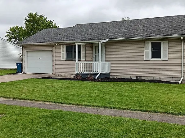 959 Quail Dr, Fremont, OH 43420