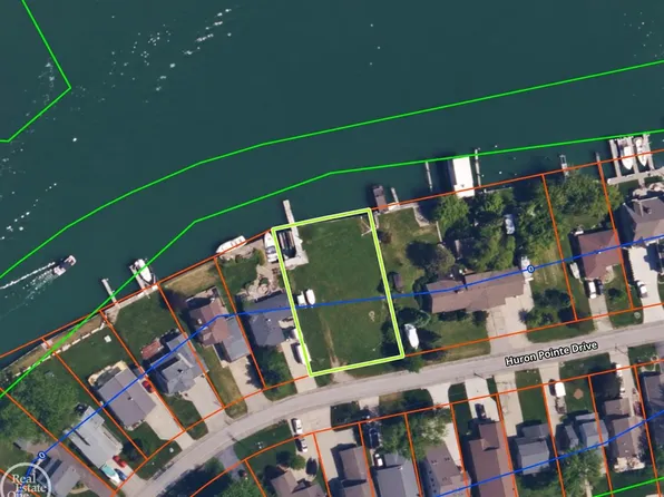 38187 Huron Pointe Dr, Harrison Township, MI 48045