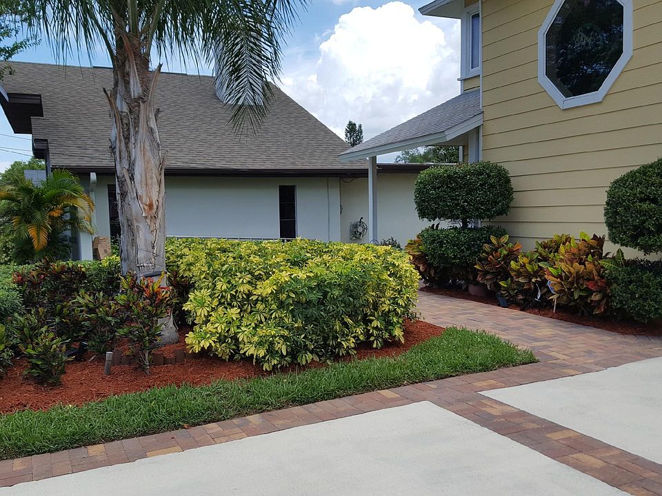 1st image of 183 E Canal Dr