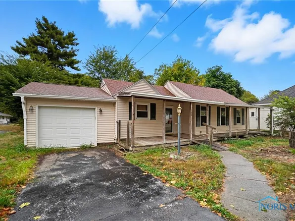 708 Clinton Ct, Findlay, OH 45840