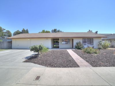 1978 Ashcroft Ave, Clovis, CA, 93611