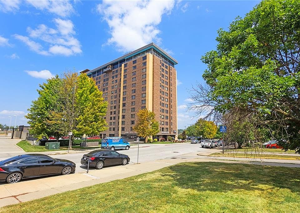 1st image of 700 E 8th St Unit 11O