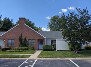 70 Whitehead Ln, East Brunswick, NJ 08816