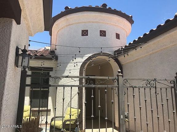 3rd image of 15752 W Wilshire Dr