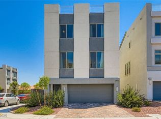 7966 Mountain Lilac St, Las Vegas, NV 89113