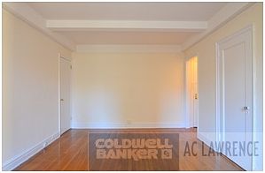 4th image of 455 W 34th St APT 10D