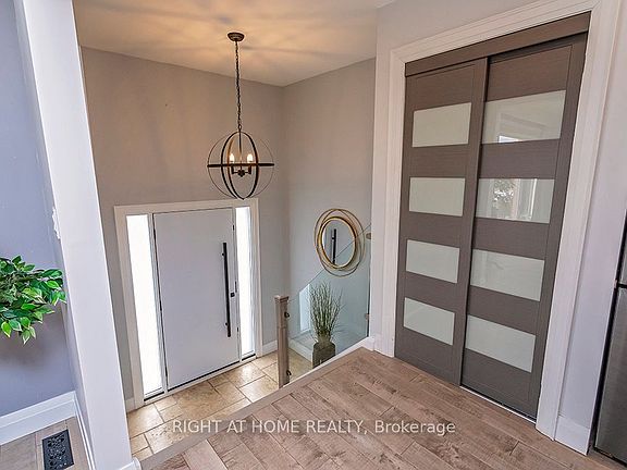 5th image of 2814 Windjammer Rd