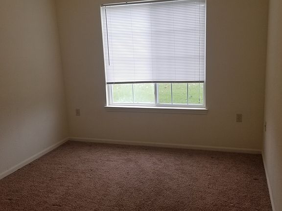 3rd image of 718 Tumbleweed Ln APT 103