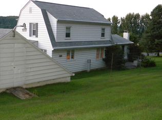 45 Ballek Rd, Riegelsville, PA 18077