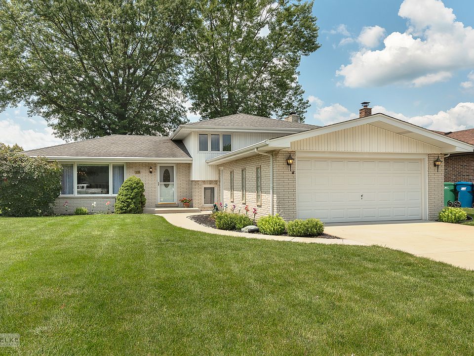 1st image of 15266 Orchid Ln
