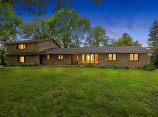 1257 Slothower Rd, Iowa City, IA 52246