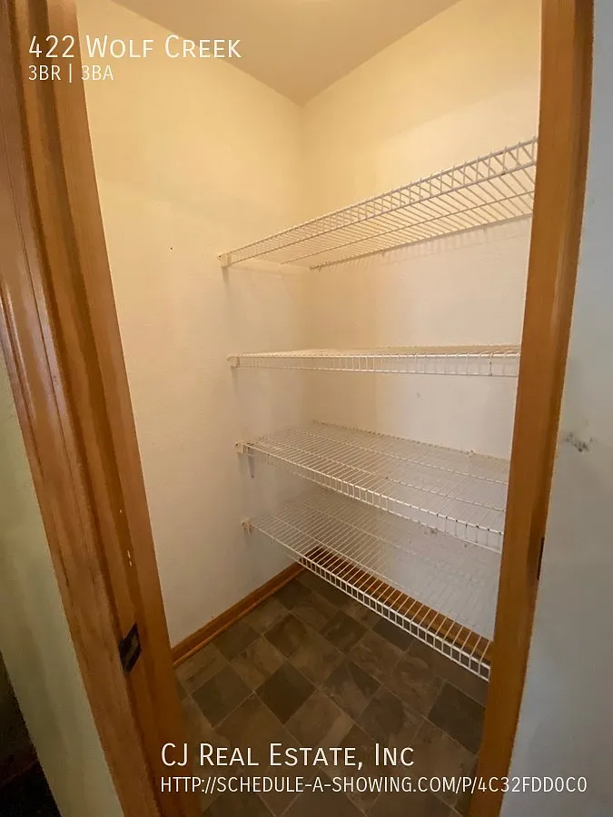 3 bed, 2.5 bath, $1,595 — Photo 4