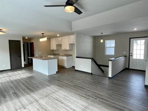 110 Dexter Dr, Cambria, WI 53923
