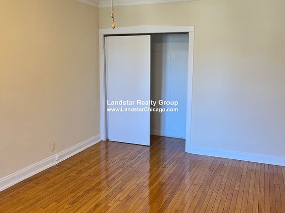 3rd image of 2503 W Winnemac Ave #3