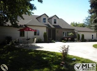 30525 Barlow St, Farmington Hills, MI