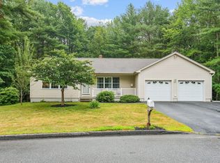 8 Brian Dr, Brunswick, ME 04011