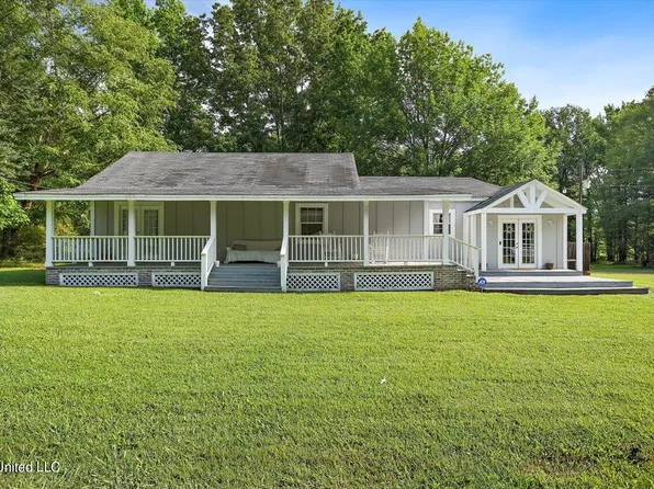 110 Creek Rd, Clinton, MS 39056