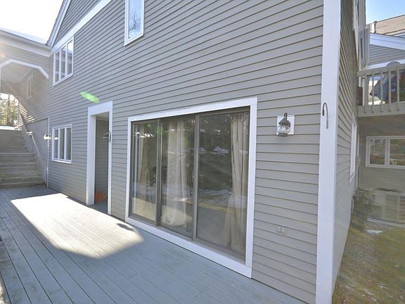 3rd image of 12 Heather Ct #00