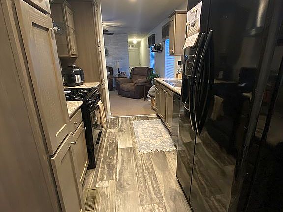 4th image of 14900 County Road H Unit 81