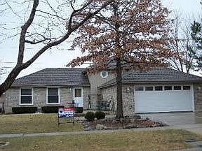 1st image of 16601 Richards Dr