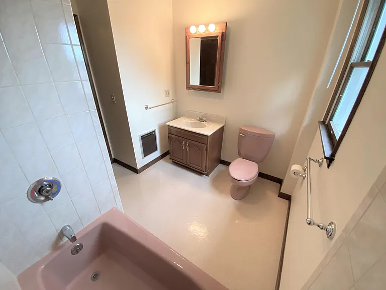 10 Pearl St #3 — Photo 14
