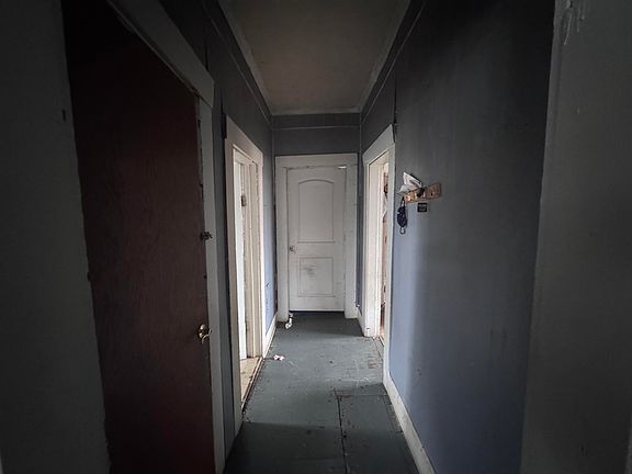 5th image of 1713 S Orchard Knob Ave