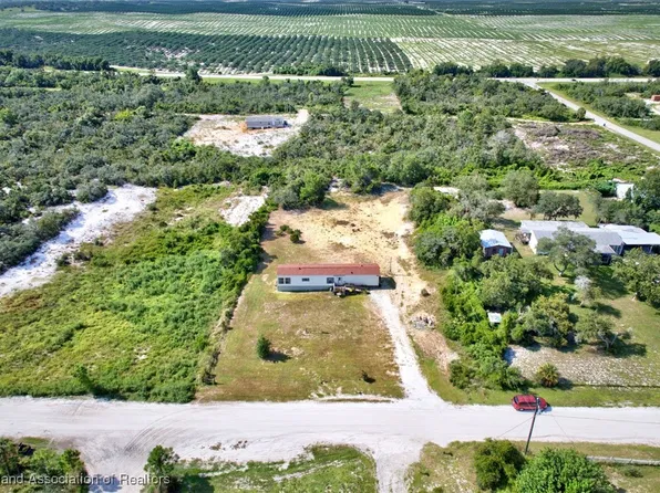 205 Hardee St, Lake Placid, FL 33852