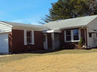 14 Quaker Ln, Whiting, NJ 08759