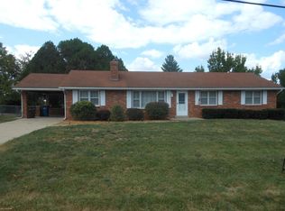 219 Tomahawk Rd, Jefferson City, MO 65101