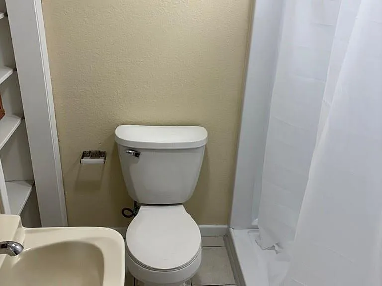 310 W Houston St #1 — Photo 12