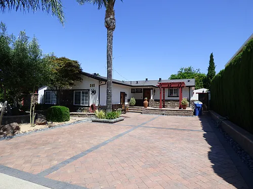 245 Mazey St Photo 1