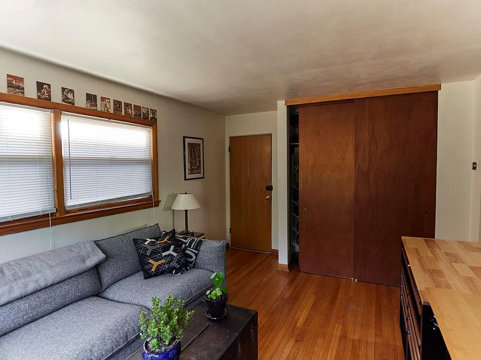 Living room, looking back towards the entrance door