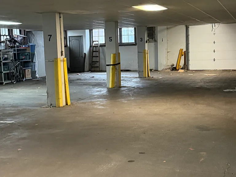 1054 S Kingshighway Blvd #E — Photo 18
