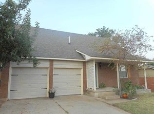 317 NW 65th St, Lawton, OK 73505