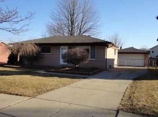 48270 Donahue Dr, Chesterfield, MI 48047