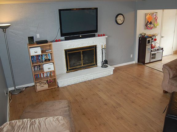 3rd image of 3301 W Valley Home Ave
