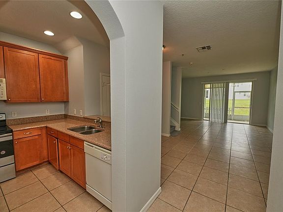 3rd image of 5848 STRADA CAPRI WAY