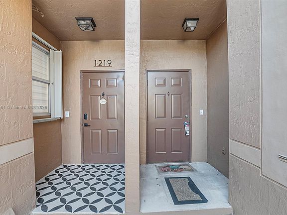 3rd image of 1219 Presidio Dr #4-43