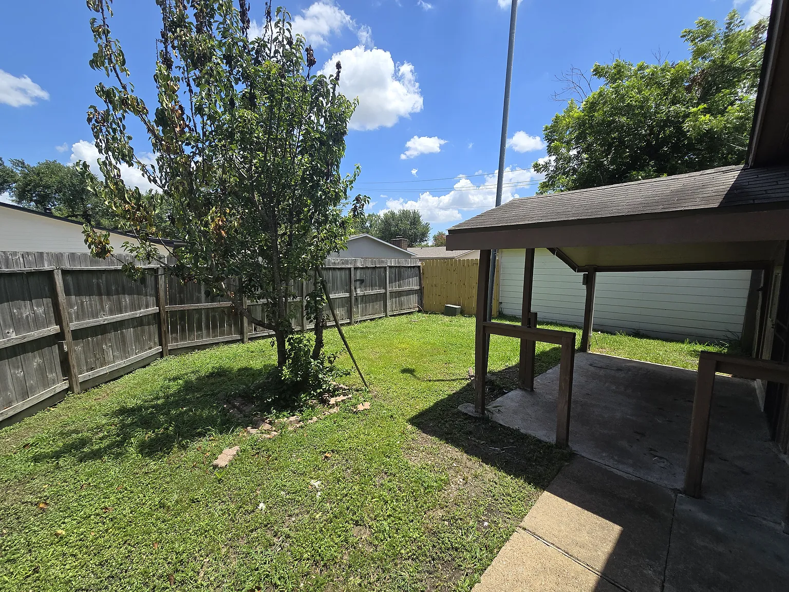 3 bed, 1817 sqft, $1,800 — Photo 4